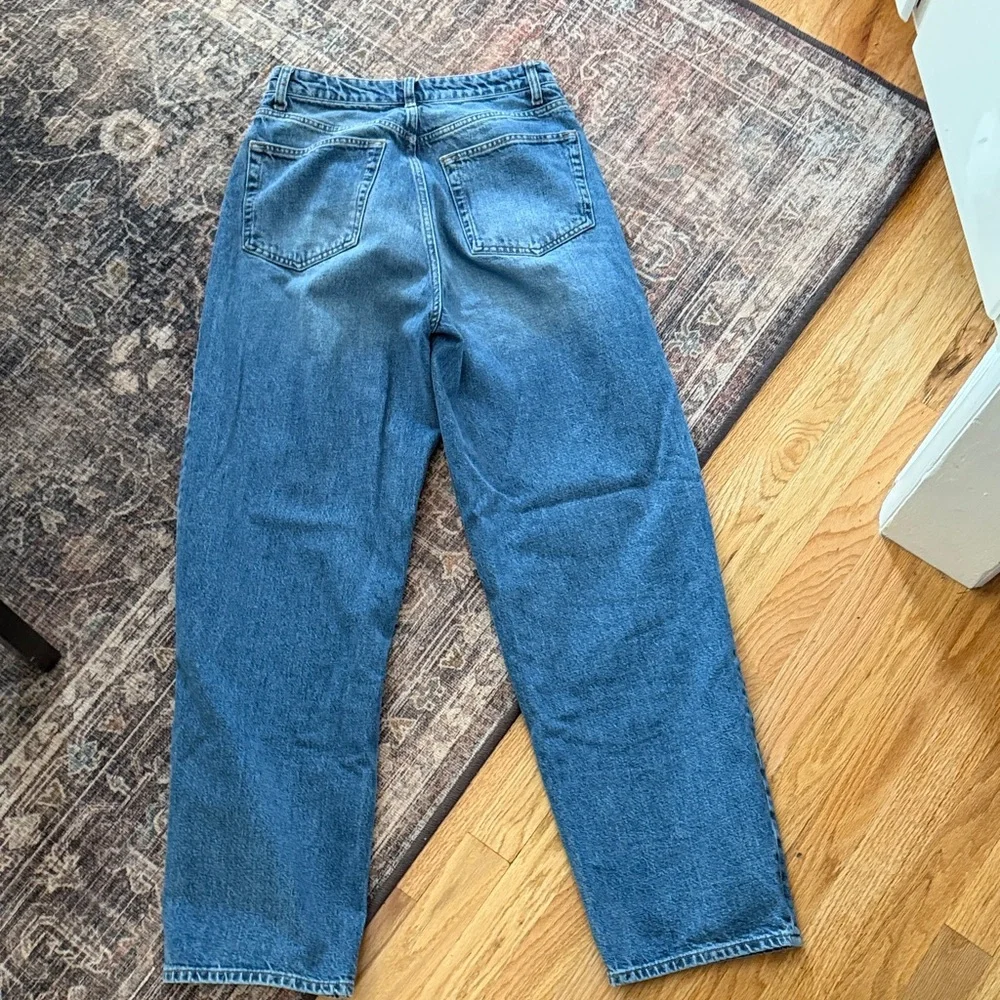 Reformation Women's Noa High Rise Barrel Jeans in Blue - Picture 4 of 8